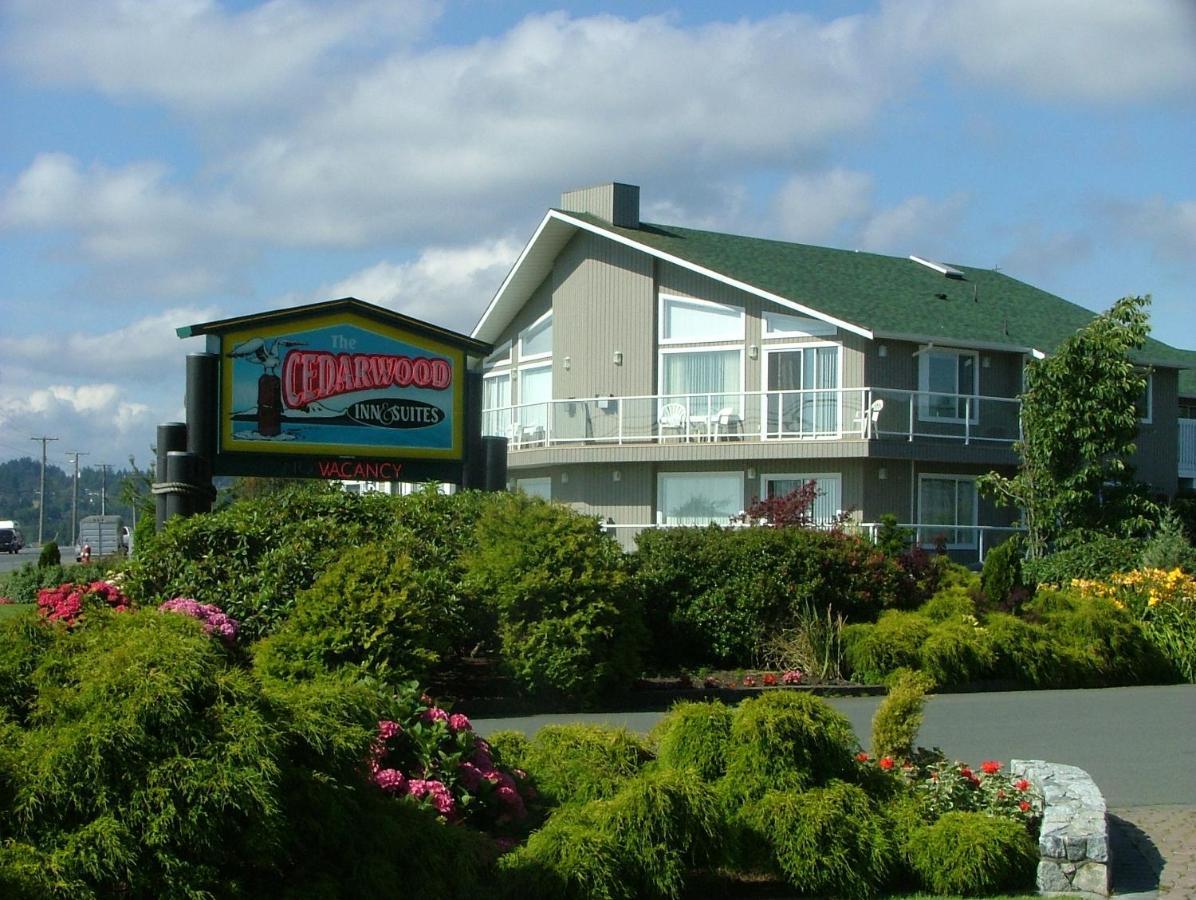 The Cedarwood Inn & Suites Sidney Bagian luar foto